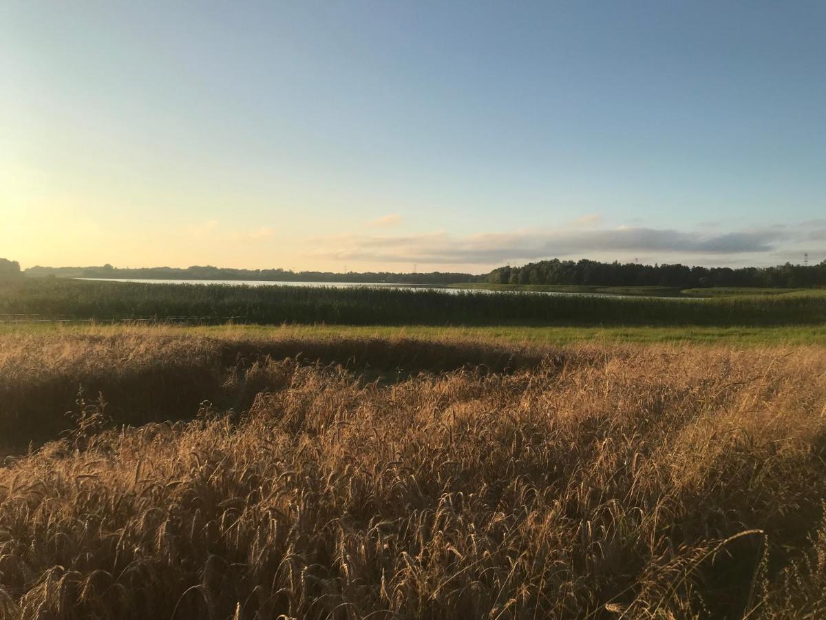 Domek Nad Jeziorem Otalzyno Pomieczyno 외부 사진